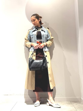 「アイテム（トレンチコート）」を使った、Desigual長島 STAFFさん（レディース・155cm）の秋コーディネート