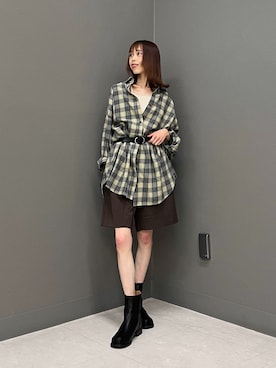 「アイテム（タンクトップ）」を使った、古木　千尋さん（レディース・152cm）の秋コーディネート