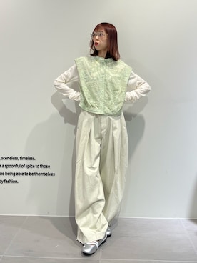 「KBF（ケイビーエフ）のダブルブリッジグラス（メガネ、その他）」を使った、古木　千尋さん（レディース・152cm）の春コーディネート
