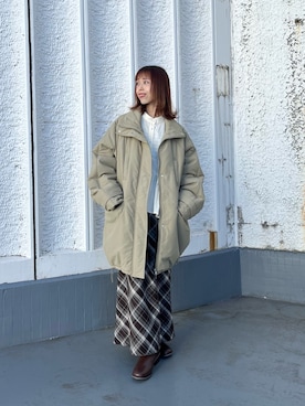 「KBF（ケイビーエフ）のモンスターパテッドミドルコート（ダウンジャケット/コート）」を使った、古木　千尋さん（レディース・152cm）の秋コーディネート
