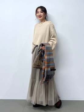 「アイテム（スカート、ベージュ系）」を使った、RIONさん（レディース・162cm）の冬コーディネート