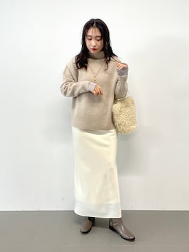 「HELEN MOORE（ヘレンムーア）のアイテム」を使った、RIONさん（レディース・162cm）の秋コーディネート