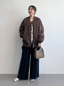 「アイテム（MA-1）」を使った、RIONさん（レディース・162cm）の秋コーディネート