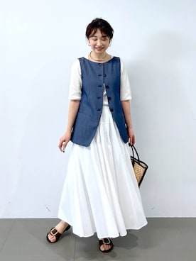 「BABYLONE（バビロン）のソフトレーヨンジレ<セットアップ対応>（ベスト、ブルー系）」を使った、RIONさん（レディース・162cm）の春コーディネート