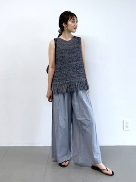 「BABYLONE（バビロン）のフリンジノースリーブニット（ニット/セーター、ブルー系）」を使った、RIONさん（レディース・162cm）の春コーディネート