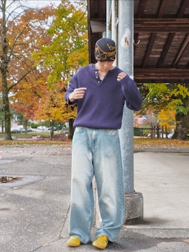 「アイテム（スニーカー、イエロー系）」を使った、taiさん（メンズ・175cm）の秋コーディネート