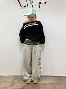 「アイテム（スウェットパンツ）」を使った、まなみさん（レディース・161cm）の秋コーディネート