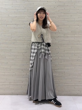 「DouDou（ドゥドゥ）のパネルプリーツスカート（スカート、グレー系）」を使った、doudousoraさん（レディース・158cm）の秋コーディネート