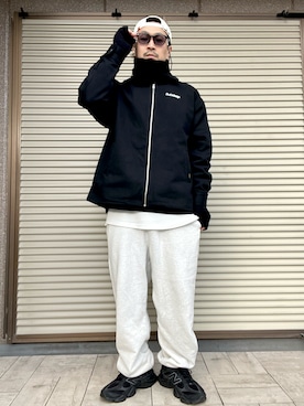 「アイテム（ネックウォーマー/スヌード）」を使った、ムックさん（メンズ・174cm）の冬コーディネート