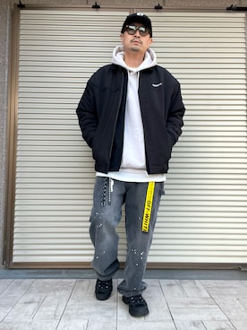 「off white（オフホワイト）のアイテム」を使った、ムックさん（メンズ・174cm）の冬コーディネート