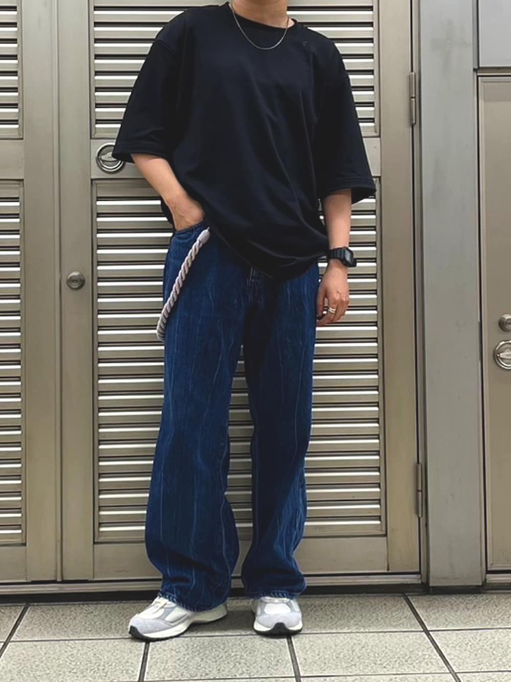 「大人カジュアル、シンプルコーデ、おしゃれさんと繋がりたい、古着MIX、古着コーデ、リドム、LIDNM、ユニクロ、ニューバランス、低身長コーデ、低身長、学生、ウォレットチェーン」｜「UNIQLOのエアリズムコットンオーバーサイズTシャツ（5分袖）（Tシャツ/カットソー、ホワイト系）」を使った、doosakai0210【相互】さん（メンズ・162cm）の夏コーディネートの1枚目の写真