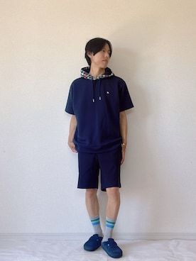「Arnold Palmer（アーノルドパーマー）のライトダンボール シェア 半袖フーディ（Hoodies、ブルー系）」を使った、ヨッピーさん（メンズ・165cm）の春コーディネート