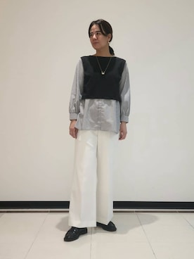 「INDIVI（インディヴィ）のスクエアトップロングネックレス（ネックレス、ゴールド系）」を使った、eriさん（レディース・164cm）の春コーディネート