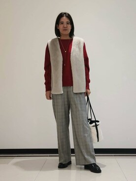 「INDIVI（インディヴィ）の【洗える／選べる8色】トーンアップニット（ニット/セーター、レッド系）」を使った、eriさん（レディース・164cm）の冬コーディネート