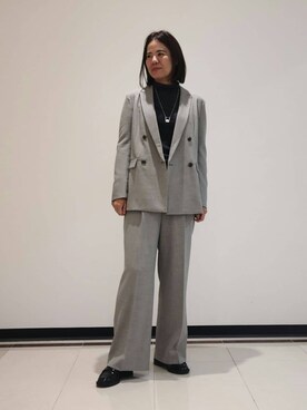 「INDIVI（インディヴィ）の【洗える／セットアップ可能】凹凸ストレッチ素材ダブルジャケット（テーラードジャケット、グレー系）」を使った、eriさん（レディース・164cm）の秋コーディネート