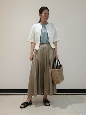 「INDIVI（インディヴィ）の【洗える／シアーチェック柄】異素材コンビスリーブトップス（Tシャツ/カットソー、グリーン系）」を使った、eriさん（レディース・164cm）の春コーディネート