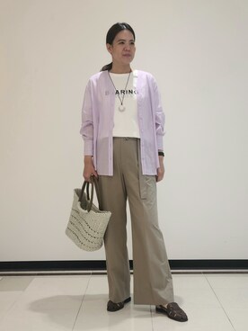 「INDIVI（インディヴィ）の【洗える／軽やか】無地＆ストライプ柄 切替タックブラウス（シャツ/ブラウス、パープル系）」を使った、eriさん（レディース・164cm）の夏コーディネート