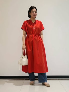 「INDIVI（インディヴィ）の【通気性◎撥水／UV／接触冷感】アクティブワンピース（ワンピース、レッド系）」を使った、eriさん（レディース・164cm）の春コーディネート