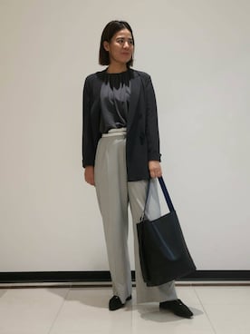 「INDIVI（インディヴィ）の【軽く羽織れる！】ダブルジャケット（テーラードジャケット、グレー系）」を使った、eriさん（レディース・164cm）の秋コーディネート