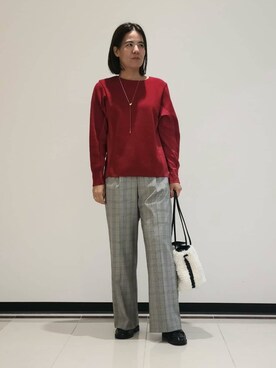 「INDIVI（インディヴィ）の【洗える／選べる8色】トーンアップニット（ニット/セーター、レッド系）」を使った、eriさん（レディース・164cm）の秋コーディネート
