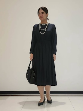 「INDIVI（インディヴィ）の【洗える】ギャザーフレアワンピース（ワンピース、ブルー系）」を使った、eriさん（レディース・164cm）の冬コーディネート