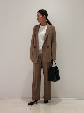 「INDIVI（インディヴィ）の【接触冷感/UVケア/着る日傘】ダブルジャケット（テーラードジャケット、ブラウン系）」を使った、eriさん（レディース・164cm）の夏コーディネート