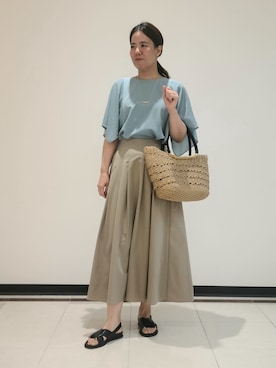 「INDIVI（インディヴィ）の【洗える／シアーチェック柄】異素材コンビスリーブトップス（Tシャツ/カットソー、グリーン系）」を使った、eriさん（レディース・164cm）の春コーディネート