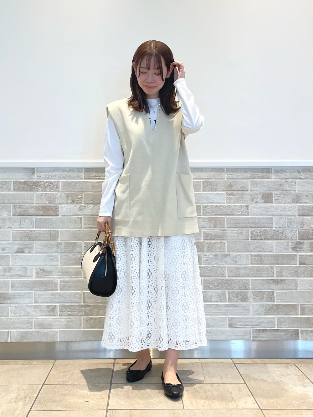 m   aさんの「ラウンドキャンバスバッグ（Te chichi）」を使ったコーディネートの1枚目の写真