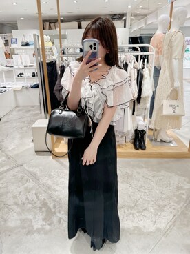 「one after another NICE CLAUP（ワンアフターアナザーナイスクラップ）のフリルブラウスセットキャミワンピース（ワンピース、ブラック系）」を使った、mayukaさん（レディース・157cm）の春コーディネート