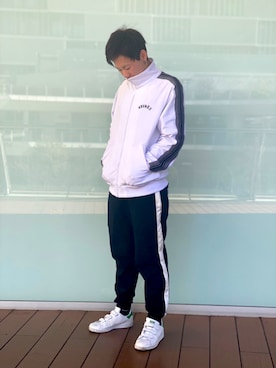 「スウエットパンツ」｜「アイテム（ジャージ）」を使った、りょうさん（メンズ・165cm）の冬コーディネート