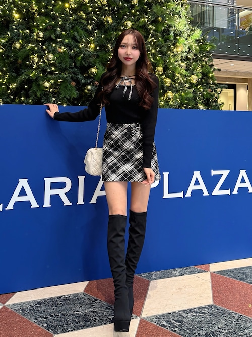 チェック柄配色デコルテリボンニット