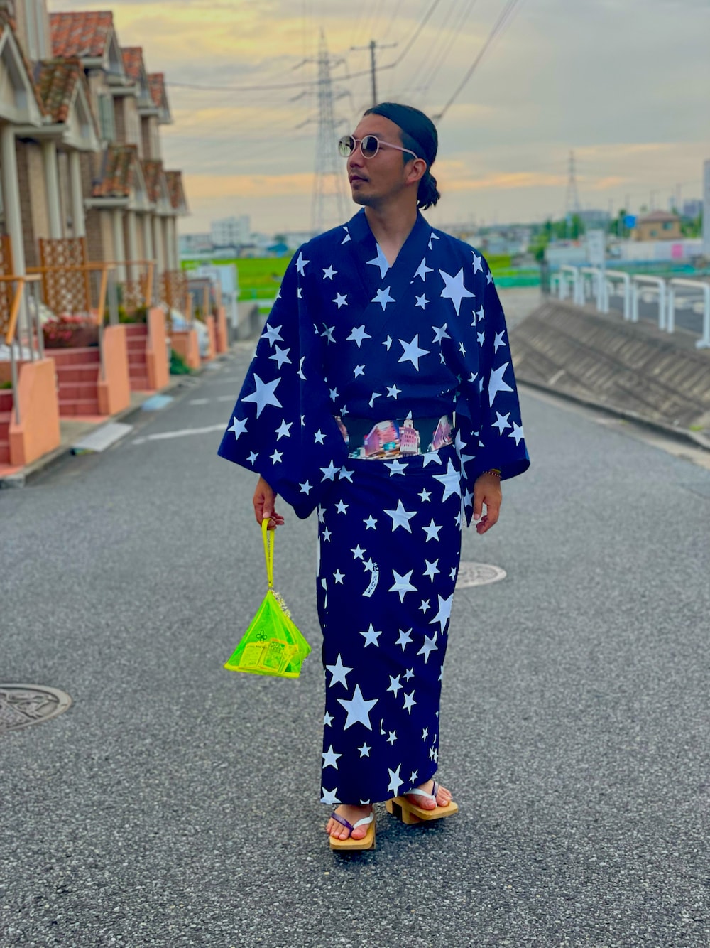 「お出かけコーデ日記、星柄、浴衣男子、浴衣、浴衣コーデ、普段着、普段着コーデ、長髪男子」｜「月影屋のアイテム（その他シューズ、パープル系）」を使った、kakakanbaさん（メンズ・173cm）の春コーディネートの1枚目の写真