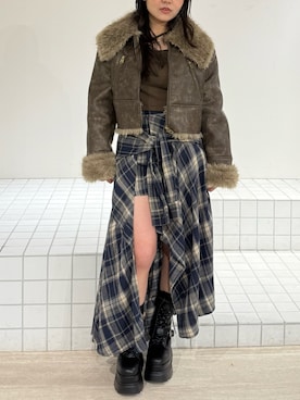 「厚底ブーツ」｜「アイテム（ブルゾン）」を使った、黒石夏帆さん（レディース・155cm）の秋コーディネート