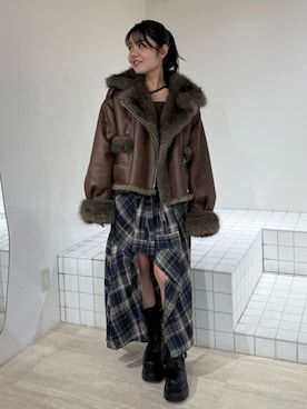 「厚底ブーツ」｜「アイテム（ブルゾン）」を使った、黒石夏帆さん（レディース・155cm）の秋コーディネート