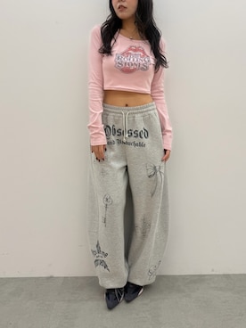 「EVRIS（エヴリス）のアイテム（Tシャツ/カットソー）」を使った、黒石夏帆さん（レディース・155cm）の秋コーディネート