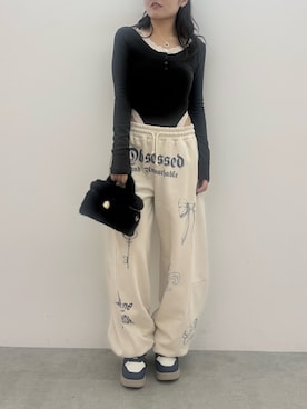「EVRIS（エヴリス）のアイテム（トップス）」を使った、黒石夏帆さん（レディース・155cm）の秋コーディネート