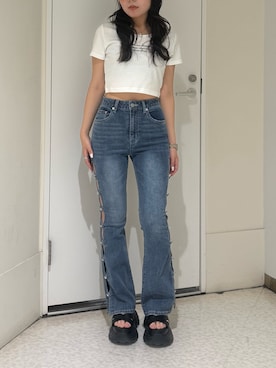 「EVRIS（エヴリス）のレタリングシンプルショートTシャツ（Tシャツ/カットソー、ホワイト系）」を使った、黒石夏帆さん（レディース・155cm）の春コーディネート