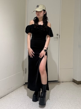 「EVRIS（エヴリス）のフェイクレザープラットフォームブーツ（ブーツ、ブラック系）」を使った、黒石夏帆さん（レディース・155cm）の春コーディネート