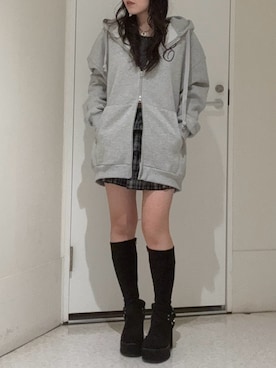 「EVRIS（エヴリス）のアイテム」を使った、黒石夏帆さん（レディース・155cm）の冬コーディネート