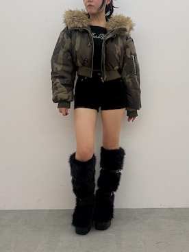 「EVRIS（エヴリス）のアイテム（ジャケット/アウター）」を使った、黒石夏帆さん（レディース・155cm）の秋コーディネート