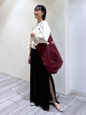 「SDGs」｜「アイテム（スウェット）」を使った、ANNAさん（レディース・156cm）の秋コーディネート