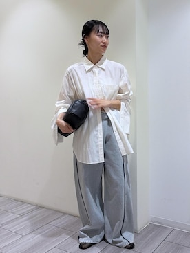 「EMOELLE（エモエレ）のアイテム」を使った、ANNAさん（レディース・156cm）の秋コーディネート