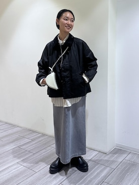 「アイテム（キーホルダー）」を使った、ANNAさん（レディース・156cm）の秋コーディネート