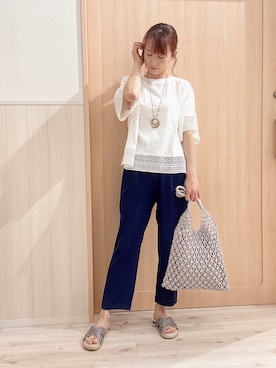 「SHOO・LA・RUE（シューラルー）の【洗濯機可/ひんやり/体型カバー/S-LL】レース使いがポイント デザインTシャツ（Tシャツ/カットソー、ホワイト系）」を使った、モカさん（レディース・162cm）の春コーディネート