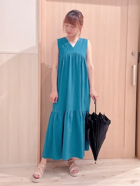 「アイテム（ワンピース/ドレス、ブルー系）」を使った、モカさん（レディース・162cm）の夏コーディネート