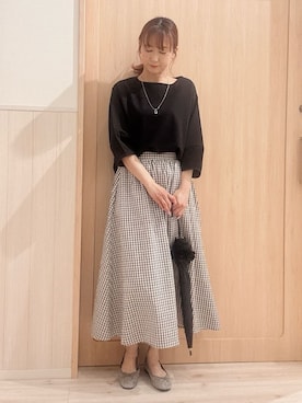 「SHOO・LA・RUE（シューラルー）の【2点セット/7分袖/S-LL】ランタンスリーブで女性らしい インしないで着られるネックレス付きブラウス（シャツ/ブラウス、ブラック系）」を使った、モカさん（レディース・162cm）の春コーディネート