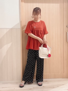 「アイテム（チャーム）」を使った、モカさん（レディース・162cm）の夏コーディネート