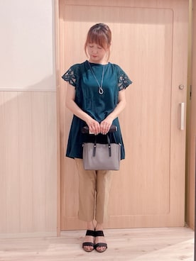 「アイテム（折りたたみ傘、ブラック系）」を使った、モカさん（レディース・162cm）の夏コーディネート