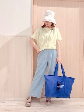「アイテム（サングラス、レッド系）」を使った、モカさん（レディース・162cm）の春コーディネート
