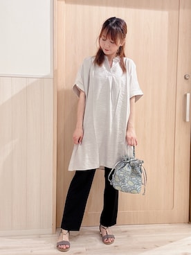 「アイテム（チュニック）」を使った、モカさん（レディース・162cm）の夏コーディネート